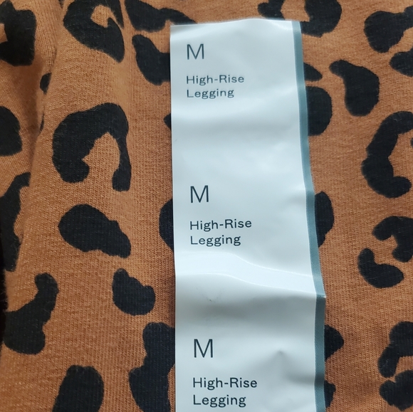 NWT Wild fable Brown cheetah print leggings Various sizes  Available ♥️ - Picture 9 of 11